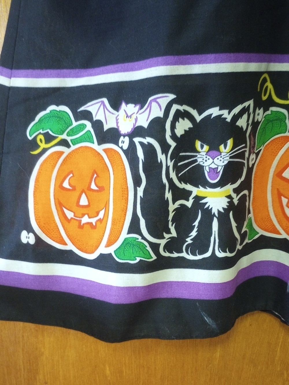 Vintage Halloween Witch Dress w/ Colorful Bats, Spiders, Cats & Pumpkins! - Picture 3 of 5